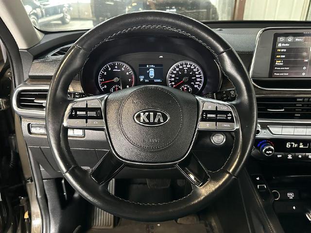 Photo of 2020 Green Kia Telluride