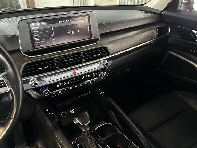 Photo of 2020 Green Kia Telluride
