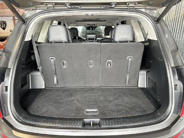 Photo of 2020 Green Kia Telluride
