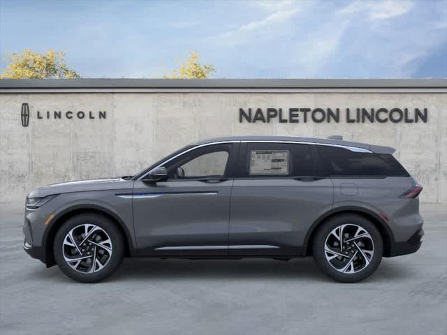 Photo of 2025 Lustrous Gray Metallic Lincoln Nautilus