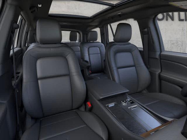 Photo of 2025 Infinite Black Metallic Clearcoat Lincoln Aviator