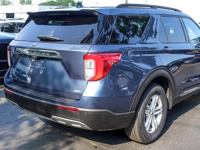 Photo of 2020 Blue Metallic Ford Explorer