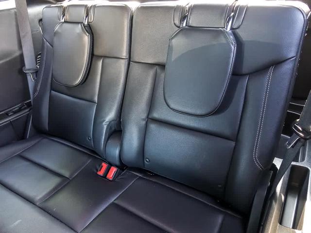 Photo of 2020 Blue Metallic Ford Explorer