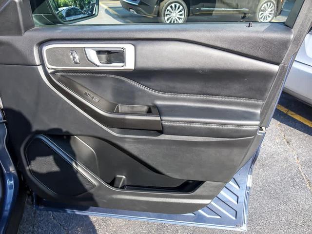 Photo of 2020 Blue Metallic Ford Explorer