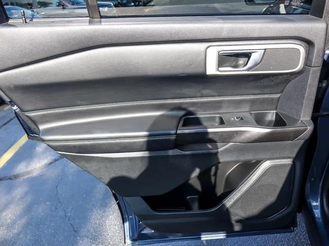 Photo of 2020 Blue Metallic Ford Explorer