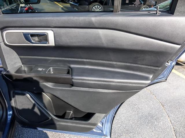 Photo of 2020 Blue Metallic Ford Explorer