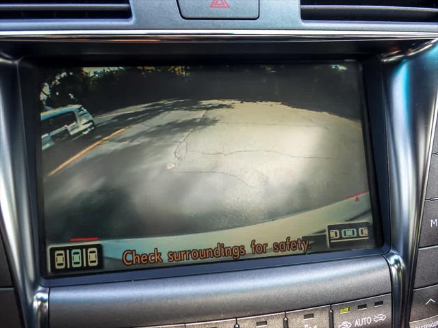 Photo of 2007 Mercury Metallic Lexus LS 460