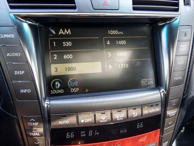 Photo of 2007 Mercury Metallic Lexus LS 460