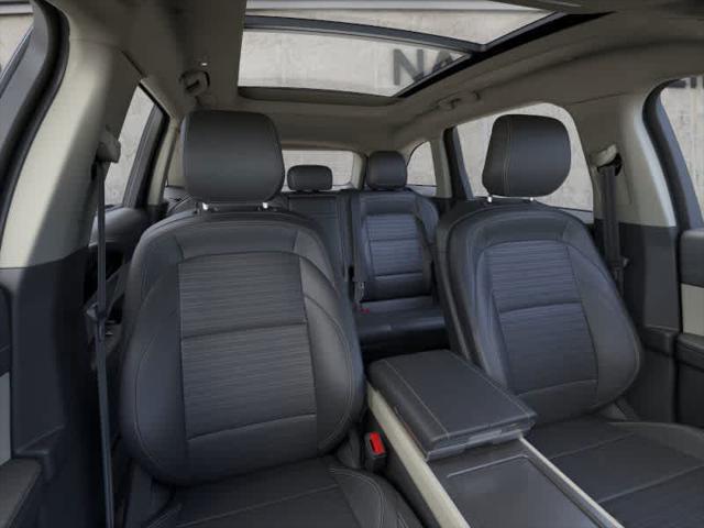 Photo of 2025 Infinite Black Metallic Clearcoat Lincoln Nautilus