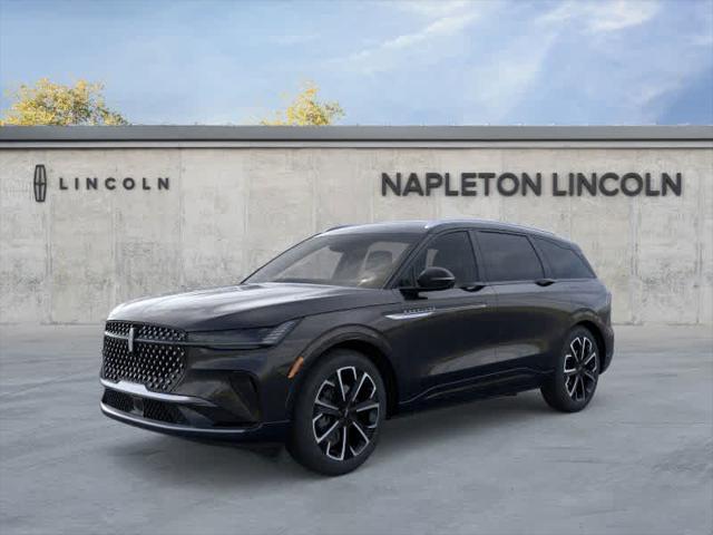 Photo of 2025 Infinite Black Metallic Clearcoat Lincoln Nautilus