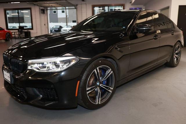 Photo of 2020 Black Sapphire Metallic BMW M5