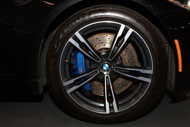 Photo of 2020 Black Sapphire Metallic BMW M5