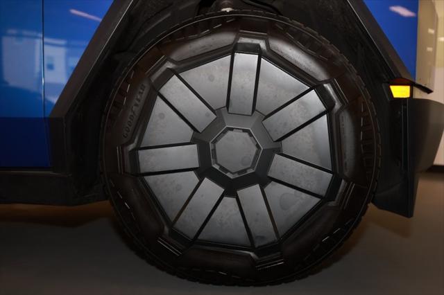Photo of 2024 Stainless Steel Tesla Cybertruck