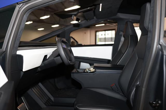 Photo of 2024 Stainless Steel Tesla Cybertruck