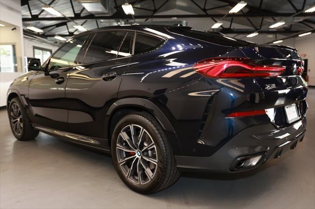 Photo of 2024 Carbon Black Metallic BMW X6