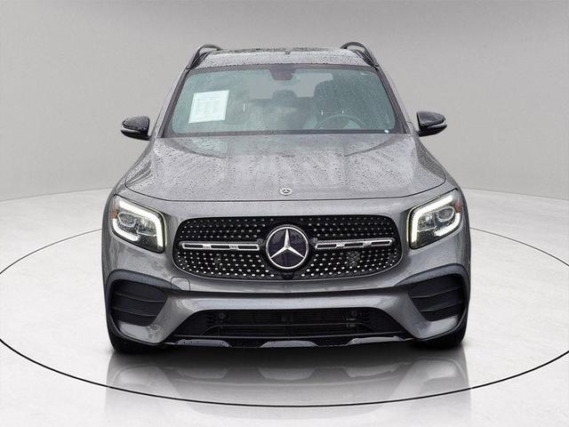 Photo of 2022 Mountain Gray Metallic Mercedes-Benz GLB 250