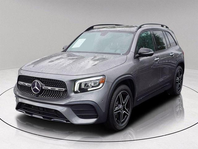 Photo of 2022 Mountain Gray Metallic Mercedes-Benz GLB 250