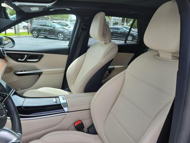 Photo of 2024 Black Mercedes-Benz GLC 300