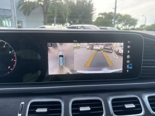 Photo of 2022 Black Mercedes-Benz GLE 350
