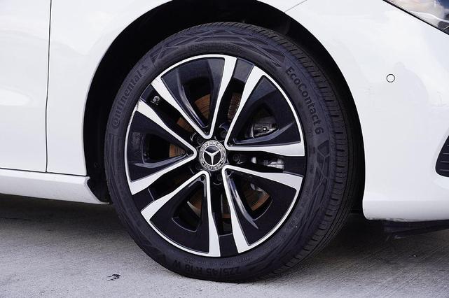 Photo of 2024 Polar White Mercedes-Benz CLA 250