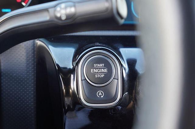 Photo of 2024 Polar White Mercedes-Benz CLA 250