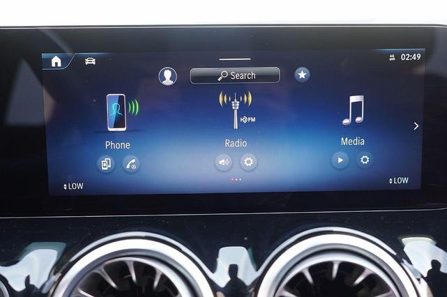Photo of 2024 Midnight Black Mercedes-Benz GLA 250