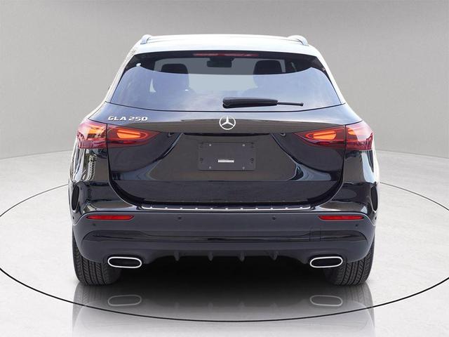Photo of 2024 Midnight Black Mercedes-Benz GLA 250