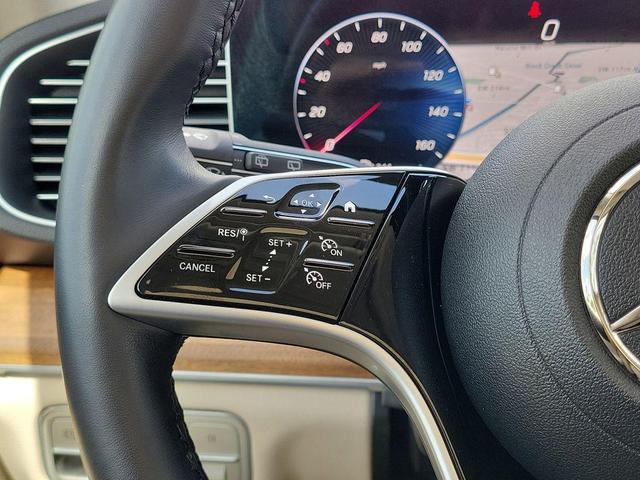 Photo of 2025 White Mercedes-Benz GLE 350