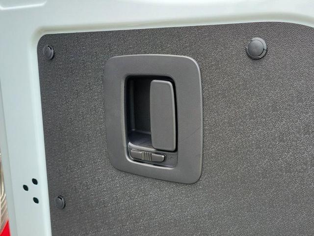 Photo of 2025 White Mercedes-Benz Sprinter 2500