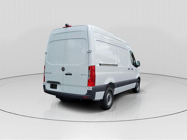 Photo of 2025 White Mercedes-Benz Sprinter 2500