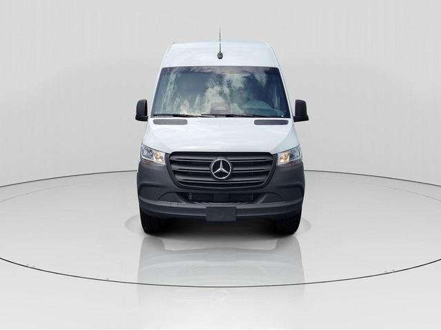 Photo of 2025 White Mercedes-Benz Sprinter 2500