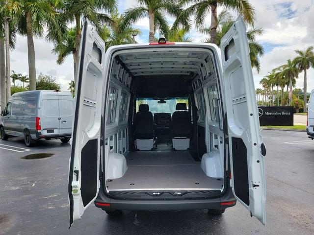 Photo of 2025 White Mercedes-Benz Sprinter 2500
