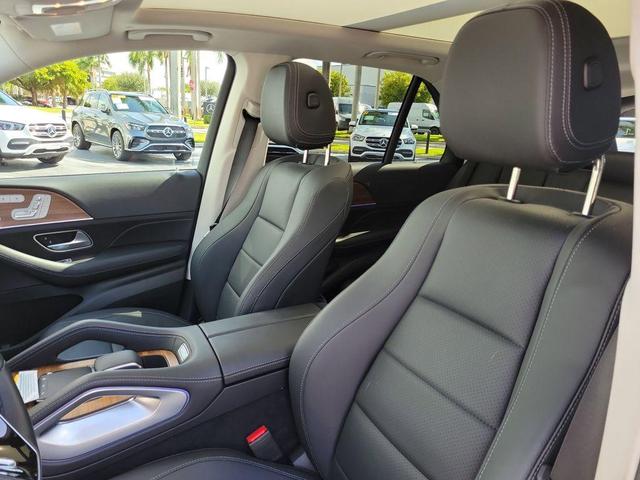 Photo of 2025 Polar White Mercedes-Benz GLE 350
