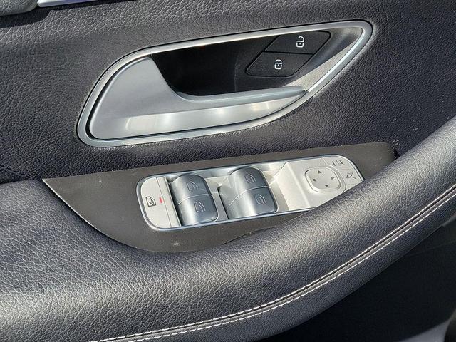 Photo of 2025 Polar White Mercedes-Benz GLE 350