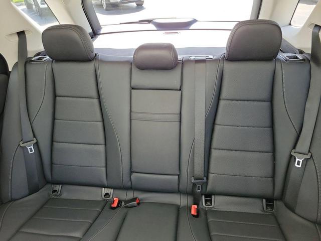 Photo of 2025 Polar White Mercedes-Benz GLE 350