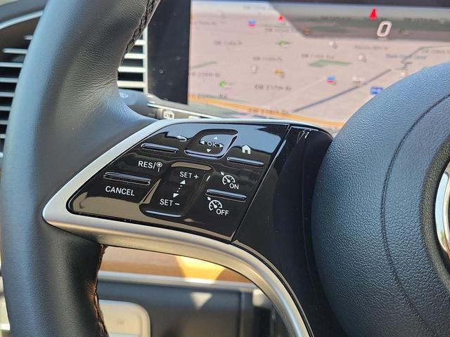 Photo of 2025 Polar White Mercedes-Benz GLE 350