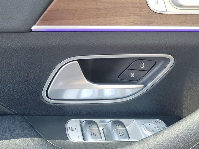Photo of 2025 Polar White Mercedes-Benz GLE 350