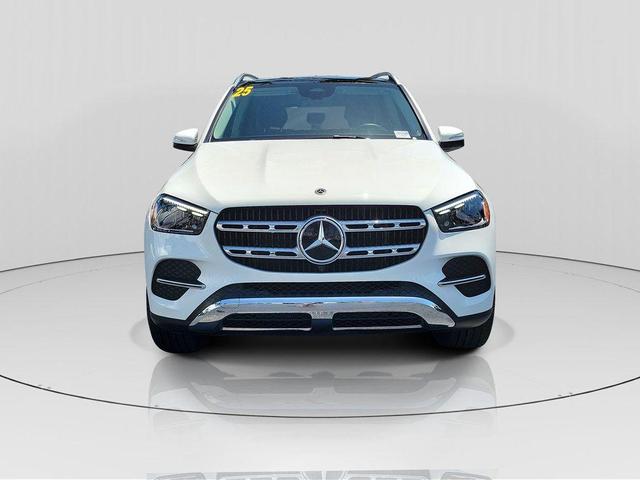 Photo of 2025 Polar White Mercedes-Benz GLE 350