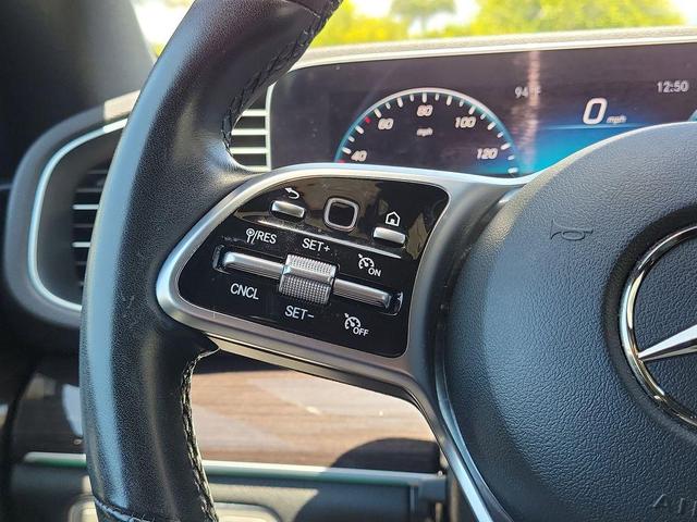 Photo of 2022 Polar White Mercedes-Benz GLE 350