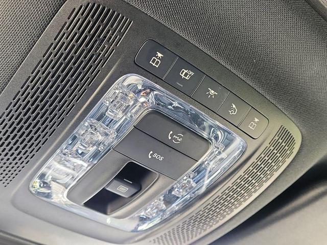 Photo of 2022 Polar White Mercedes-Benz GLE 350