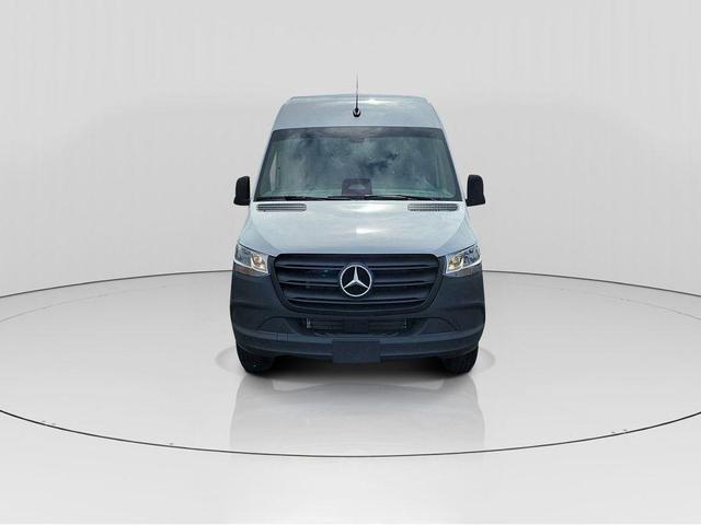 Photo of 2025 White Mercedes-Benz Sprinter 2500