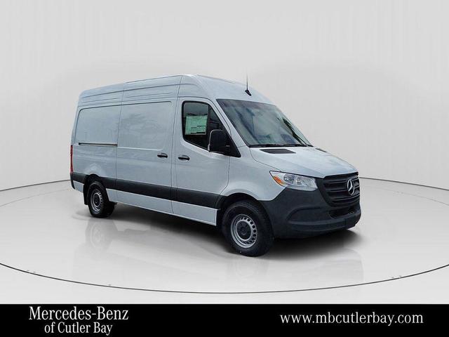 Photo of 2025 White Mercedes-Benz Sprinter 2500