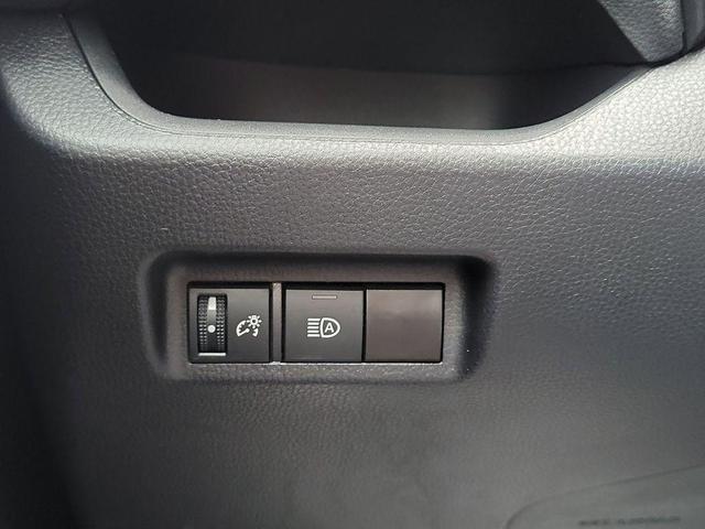 Photo of 2022 Midnight Black Metallic Toyota RAV4