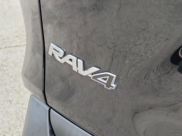Photo of 2022 Midnight Black Metallic Toyota RAV4