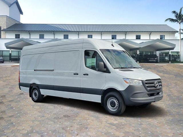 Photo of 2025 White Mercedes-Benz Sprinter 2500
