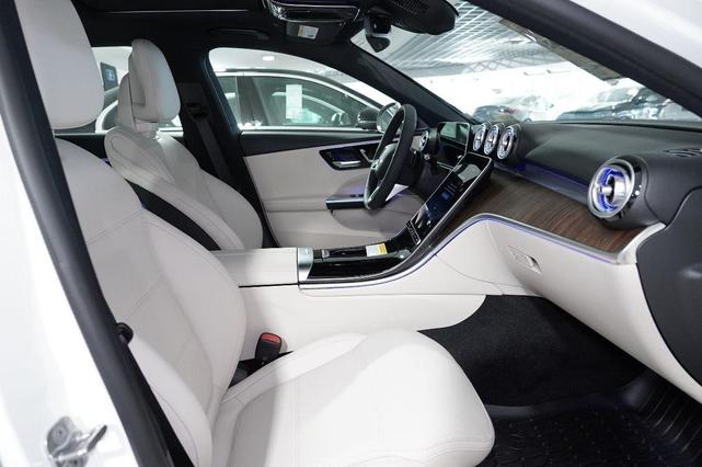 Photo of 2025 White Mercedes-Benz C-Class
