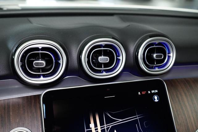 Photo of 2025 White Mercedes-Benz C-Class