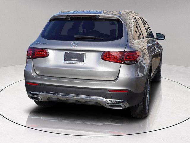 Photo of 2022 Mojave Silver Metallic Mercedes-Benz GLC 300