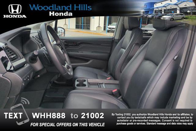 Photo of 2022 Platinum White Pearl Honda Odyssey