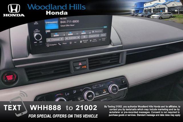 Photo of 2024 Platinum White Pearl Honda Pilot